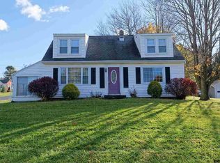 179 Bloomingrove Dr, Troy, NY 12180