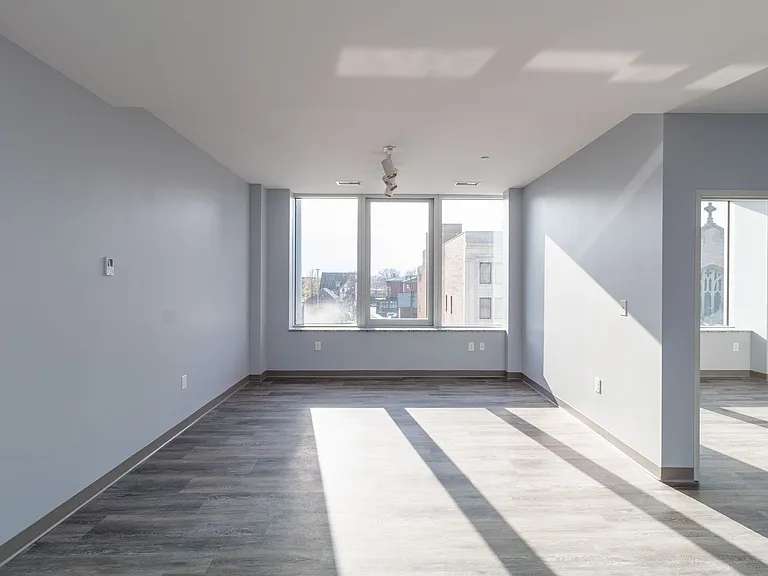 3101 Euclid Ave — Photo 41
