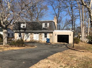 6303 Wayles St, Springfield, VA 22150