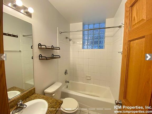 5th image of 1319 W Belmont Ave #1D
