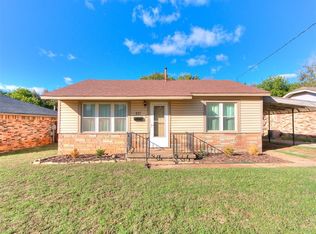 117 W Clegern Ave, Edmond, OK 73003