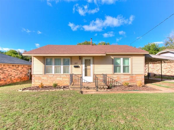 117 W Clegern Ave, Edmond, OK 73003