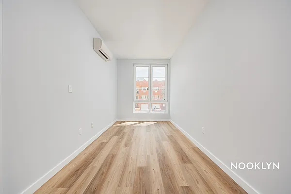 Rented by Nooklyn NYC LLC | media 54