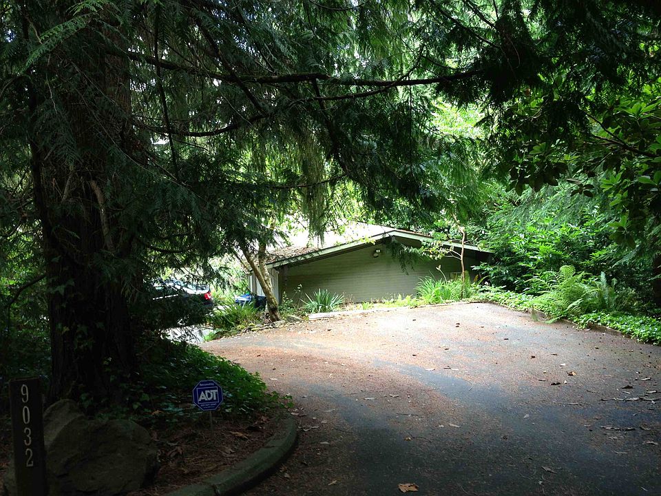 2nd image of 9032 42nd Ave NE