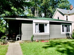1627 S Mulberry St, Muncie, IN 47302