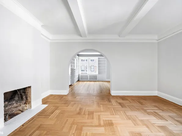 111 East 75th Street image 1 of 7