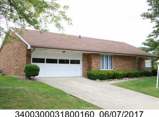 2900 Avery Cir, Springfield, OH 45503