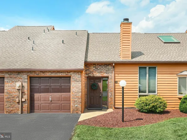 98 Westview Mnr #98, York, PA 17408