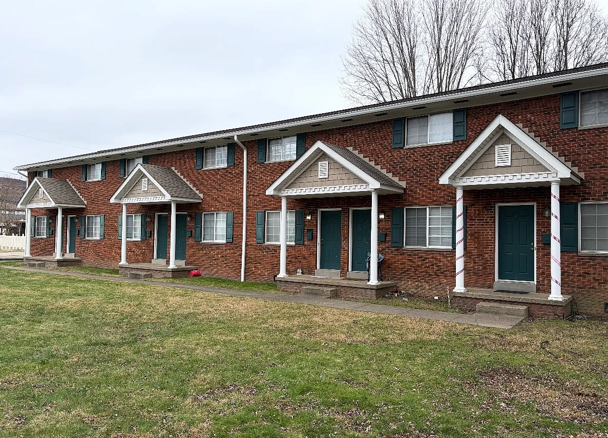 2 bed, $800 — Photo 1