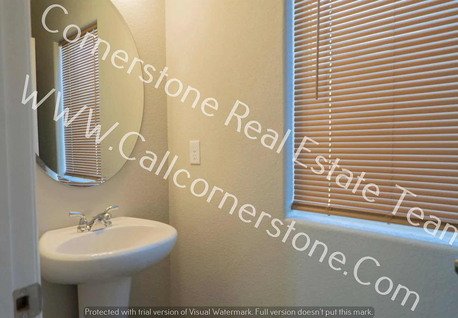 3 bed, 2.5 bath, 1600 sqft, $2,022 — Photo 4