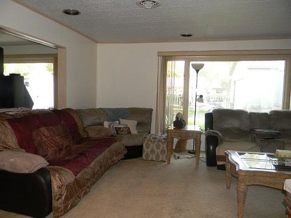 4th image of 410 W Sherman Ave