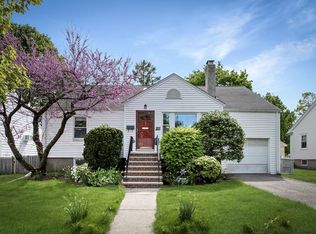 49 Glendale Rd, Marblehead, MA 01945