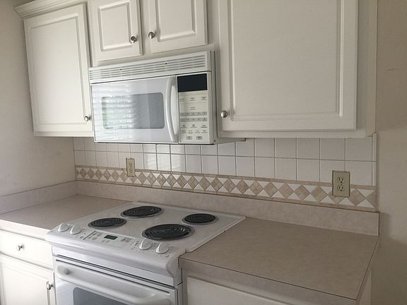 4th image of 5055 Mint Hill Ct