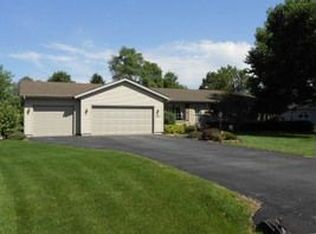 14873 Hodges Ln, South Beloit, IL 61080