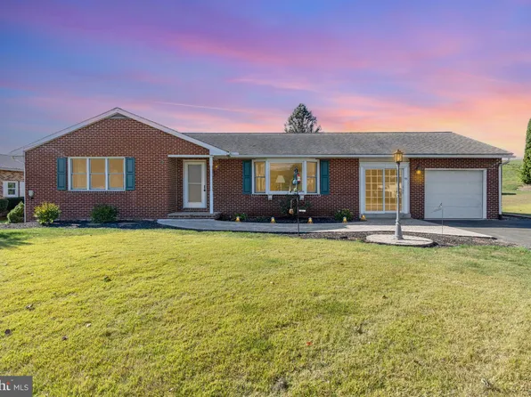 95 Main St, Mc Alisterville, PA 17049