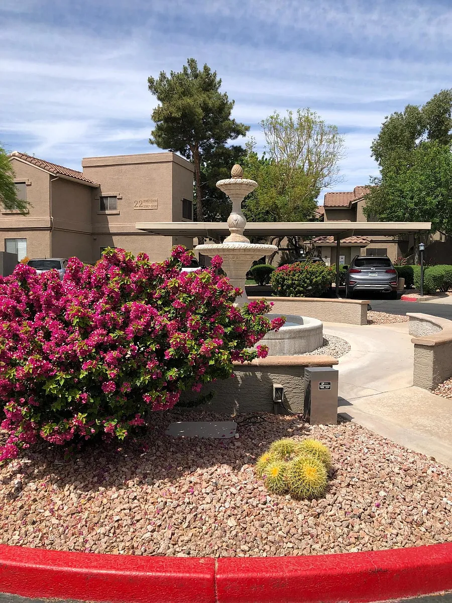 Building Photo - 15151 N Frank Lloyd Wright Blvd #2089