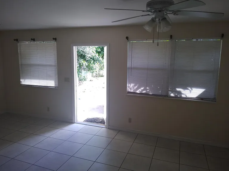2227 Monroe St #0 — Photo 3