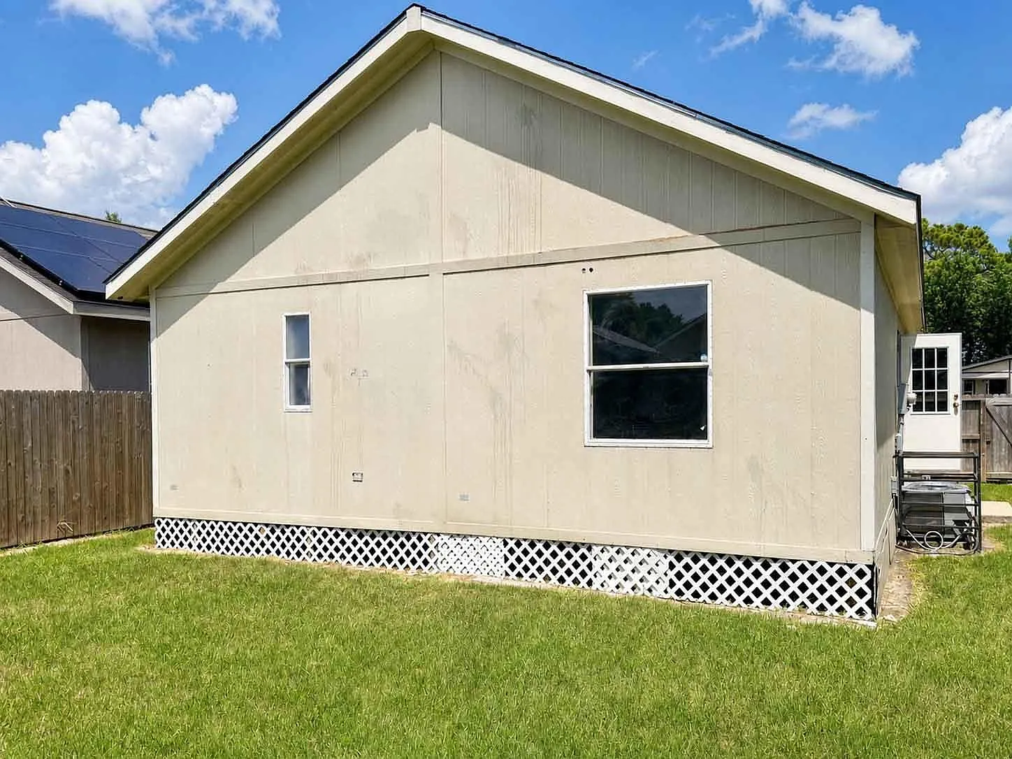 3 bed, 2.0 bath, 1120 sqft, $1,599 — Photo 4