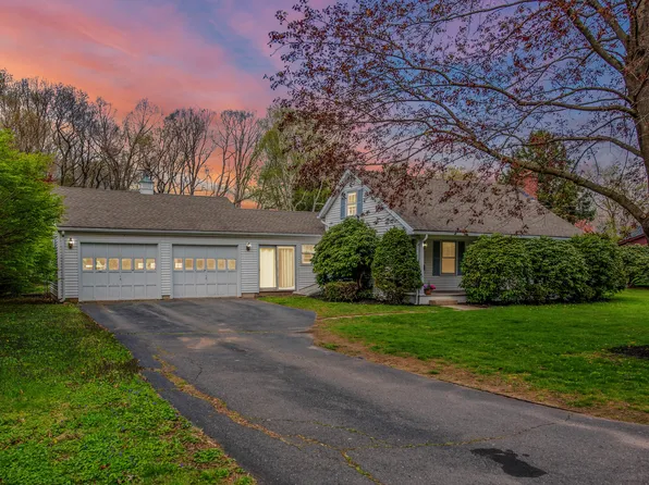 46 Hillside Avenue, Farmington, CT 06085