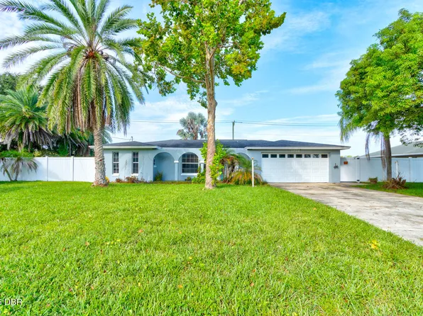 1026 Lake Ave, Edgewater, FL 32132