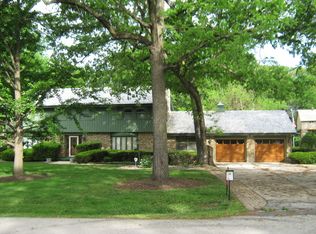 303 Rollingwood Ln, Joliet, IL 60431