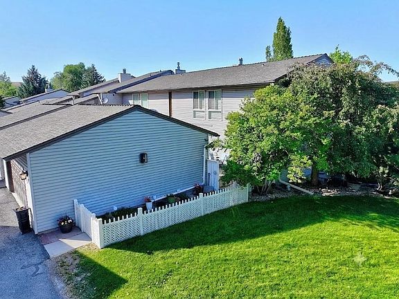 2nd image of 15 Cedar Hills Dr