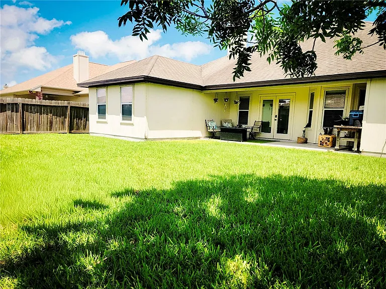 8305 Serenity Ct — Photo 19