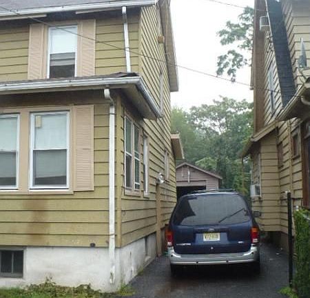 3rd image of 128-130 Carolina Ave