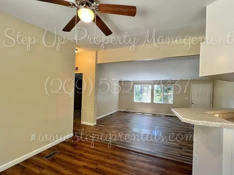 23495 Kreitzer Way — Photo 15