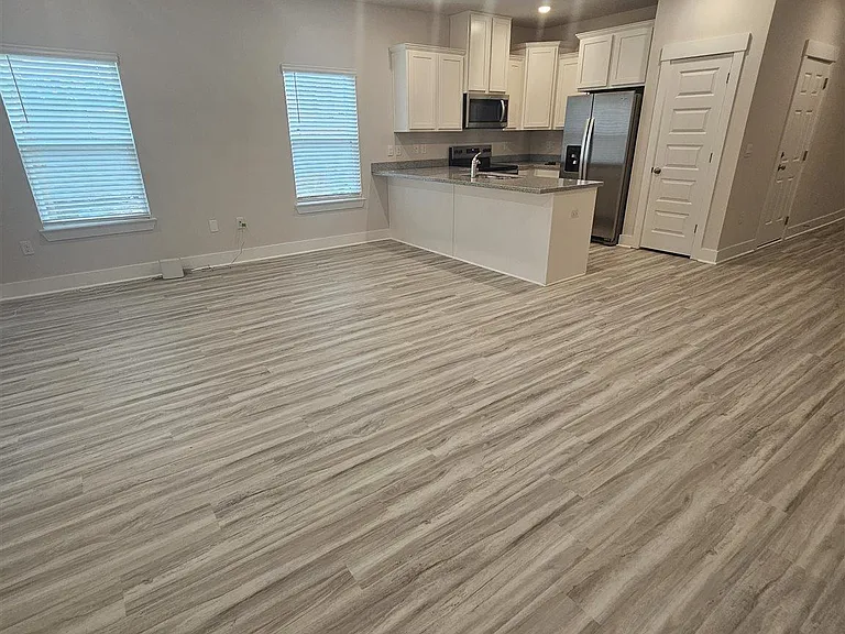 9433 Nature Creek Ln — Photo 9