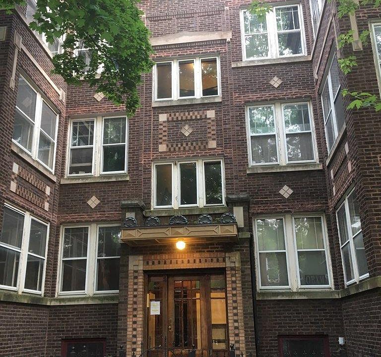 1st image of 1427 W Rosemont Ave #3E