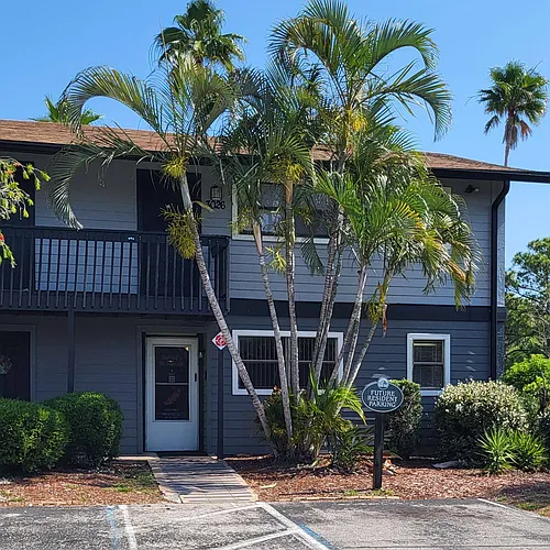 The Pines Apartments Photo 1