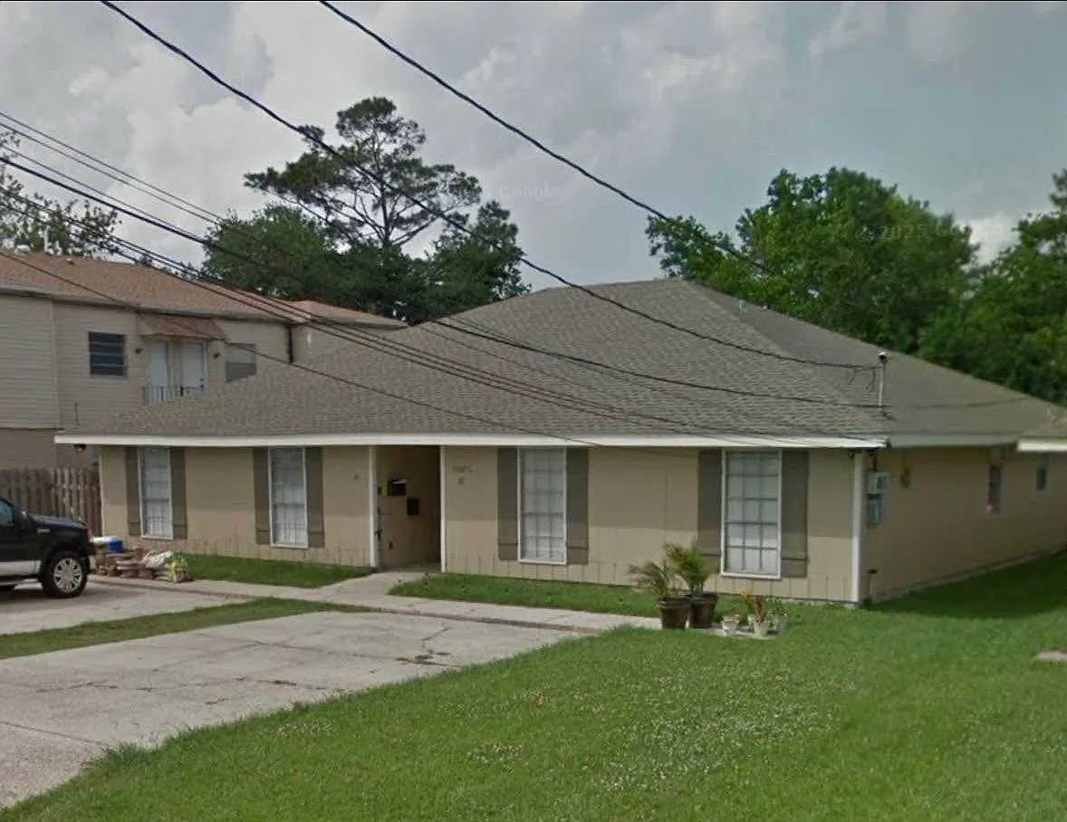 3 bed, $1,845 — Photo 1