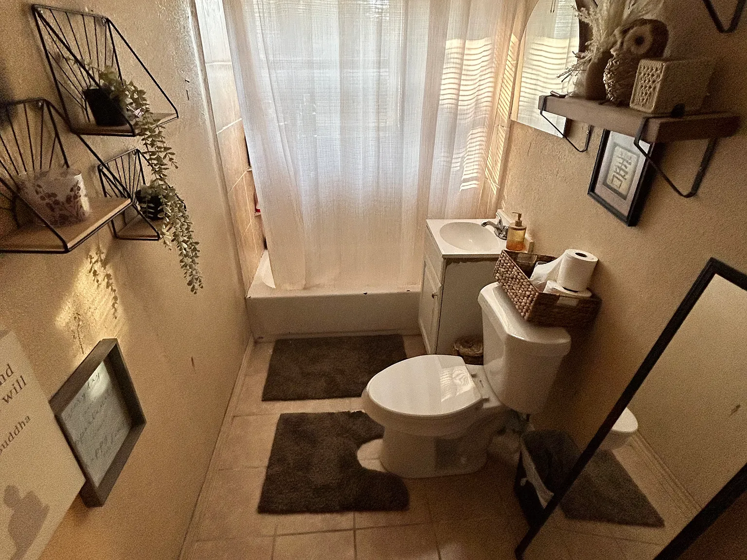 2 bed, 650 sqft, $1,100 — Photo 3
