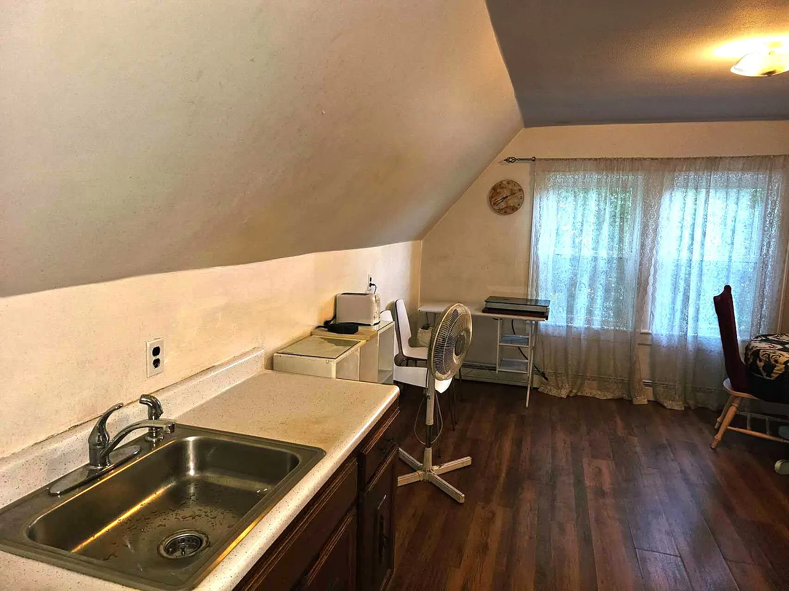 1 bed, 800 sqft, $1,800 — Photo 3