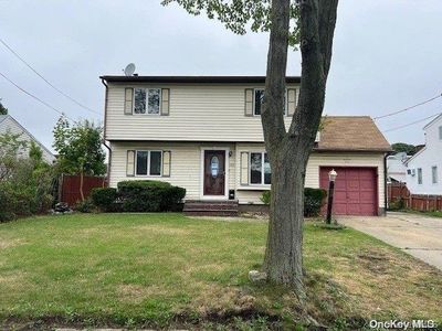 280 33rd Street, Lindenhurst, NY, 11757