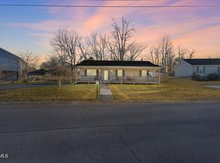 1069 Snowden Ter, Johnson City, TN 37601