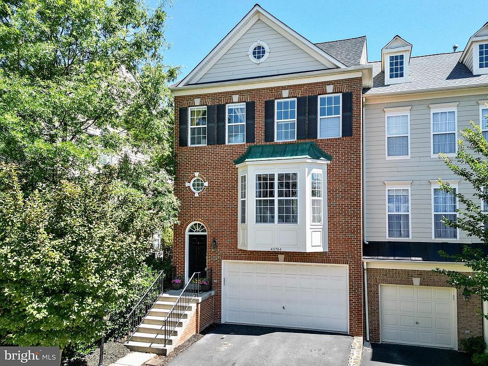 1st image of 43764 Lees Mill Sq