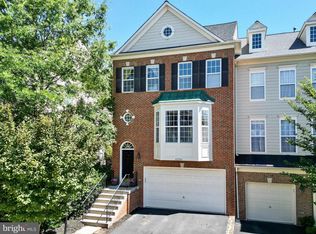43764 Lees Mill Sq, Leesburg, VA 20176