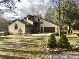 310 Geething Ln, Dowling, MI 49050