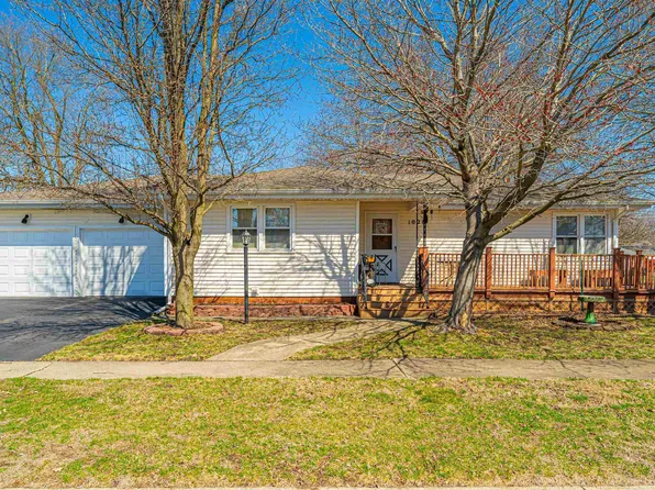 1028 Clinton St, Lincoln, IL 62656