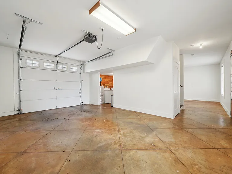 14th Street South Apartments — Photo 9