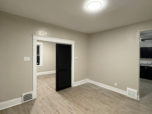 4th image of 713 E 156th St #1