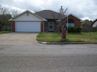 217 Ivy Ln, Hewitt, TX 76643