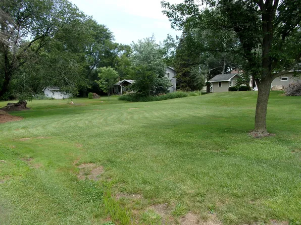 232 Eastgate Rd, Lombard, IL 60148