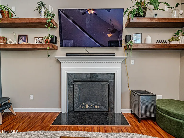 113 Sedgewood Ct — Photo 7
