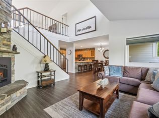 879 Saint Andrews Dr, Columbia Falls, MT 59912