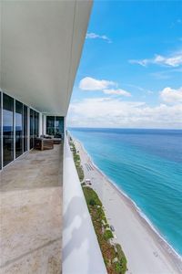 1830 S Ocean Dr APT 3002, Hallandale Beach, FL, 33009