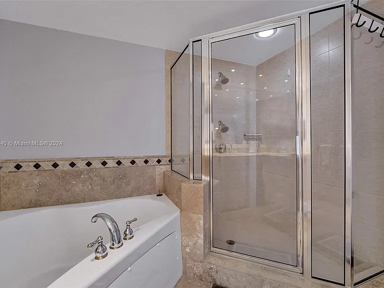 16699 Collins Ave #4106 — Photo 41
