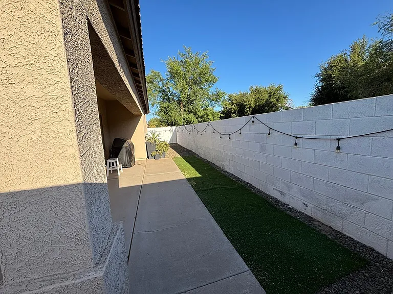 948 E Savannah Dr — Photo 22